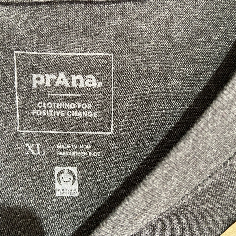 Nwt short sleeve t-shirt - Picture 5 of 7